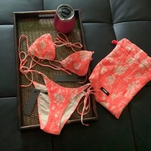 Triangl vinca pop soda ON HOLD DONT BUY